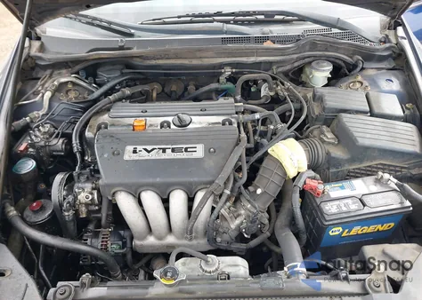 2005 Honda Accord 2.4 Ex z USA, uszkodzony, nr VIN 1HGCM56825A069965